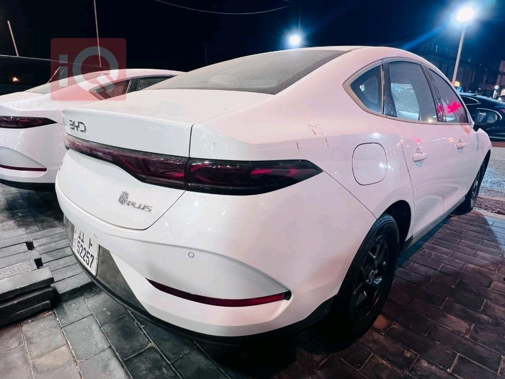 بي واي دي Qin Plus